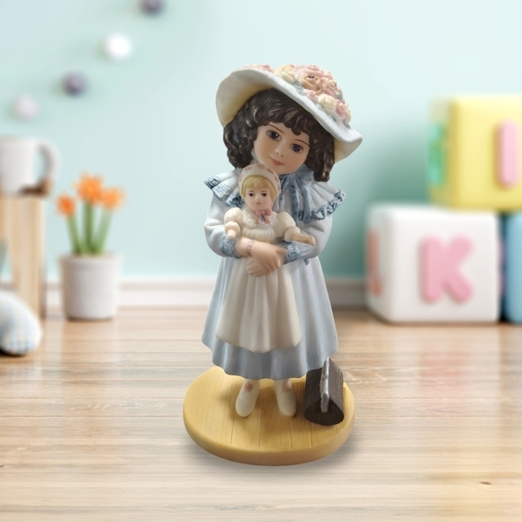 Audrey figurine - Picture 1 of 3